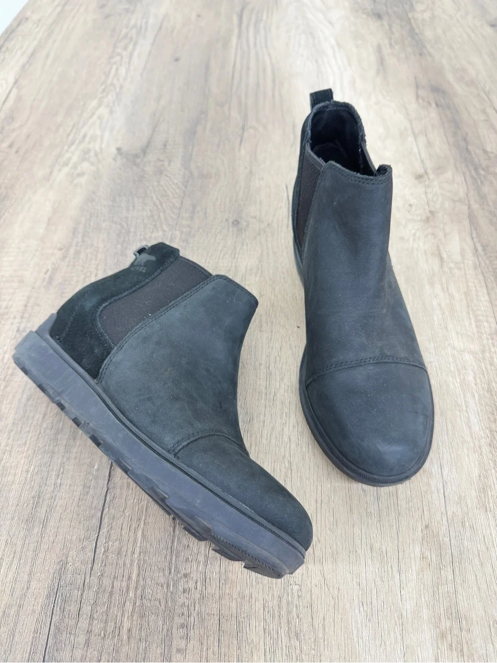 Sorel Black Slip-On Chelsea Ankle Shoe